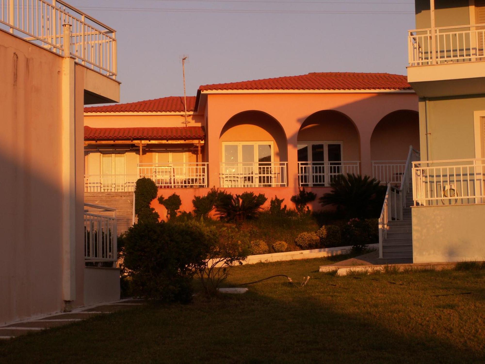 Kastro Beach Hotel Exterior foto